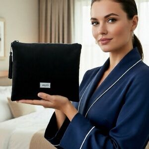 GUCCI Cosmetic Bag - w/Ribbon Zipper Pull